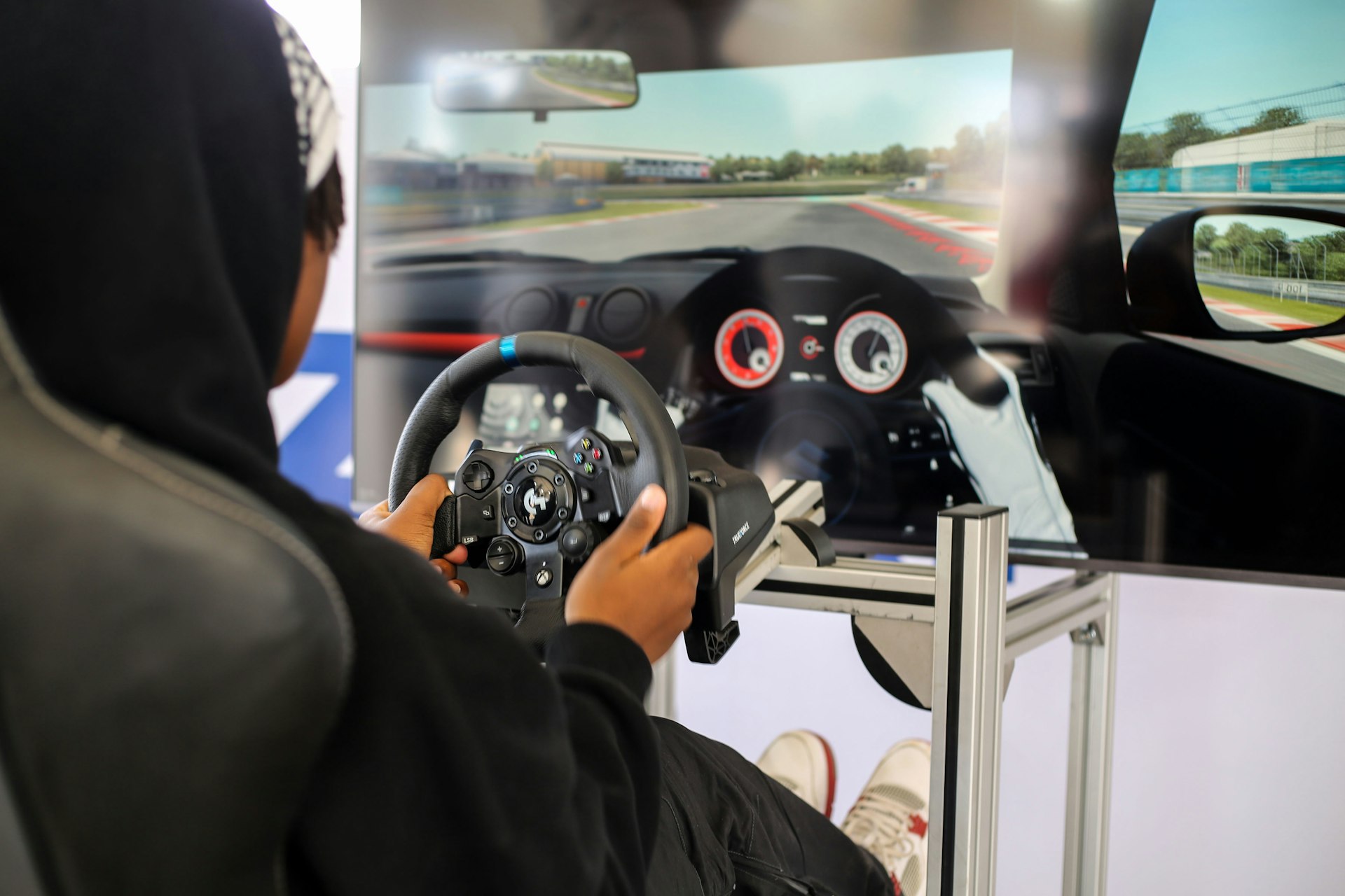 Transforming Automotive Training with Augmented Reality: Practical Applications, Benefits, and How to Get Started
